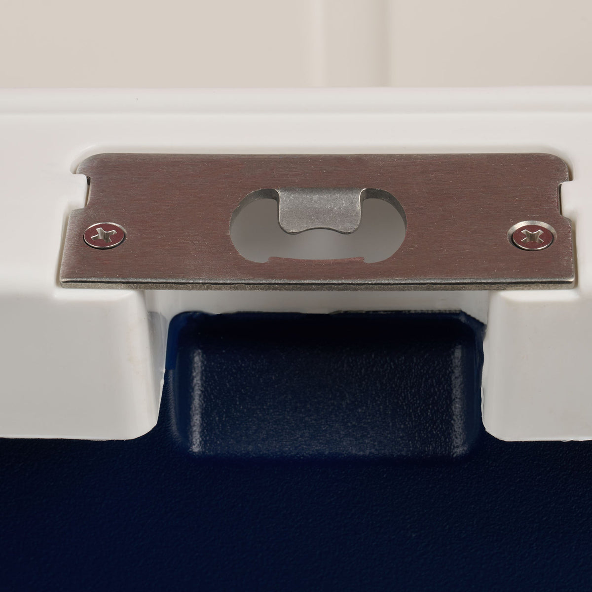 trailmate-25-qt-cooler-j5 00033130-BO.jpg