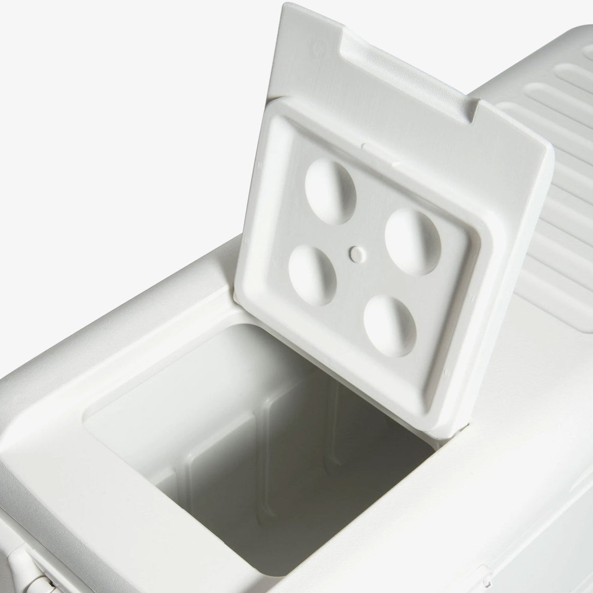 quick-and-cool-150-qt-cooler-c4 00044363-quick-and-cool-150-qt-cooler-cu-open-hatch_2c6197ae-88fc-4867-ad4f-5e48e4b855e0.jpg