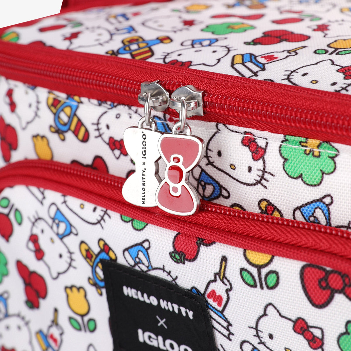 hello-kitty-square-lunch-cooler-bag-q2 00048910-C8.jpg