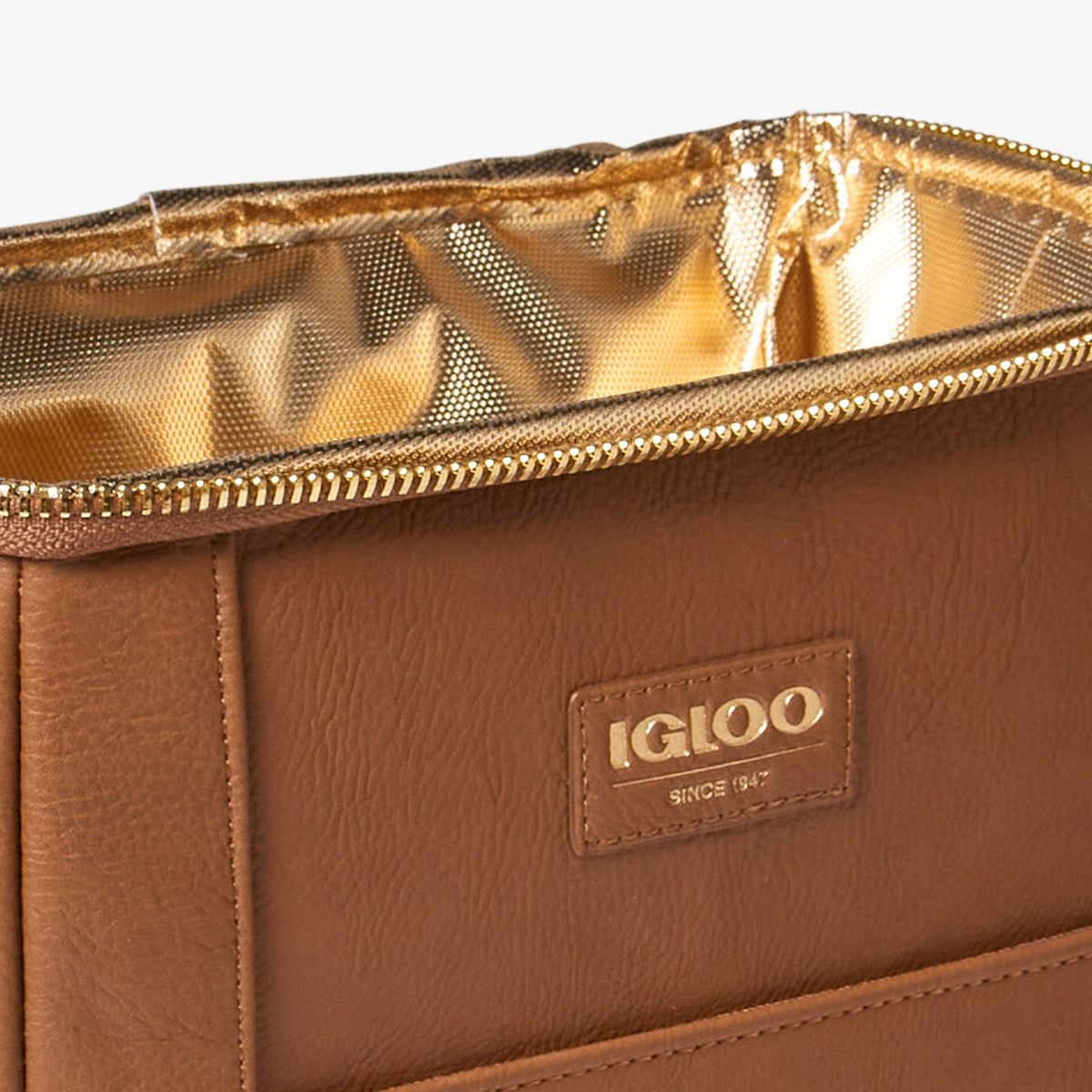 igloo-luxe-mini-convertible-backpack-o9 00066043_D2.jpg