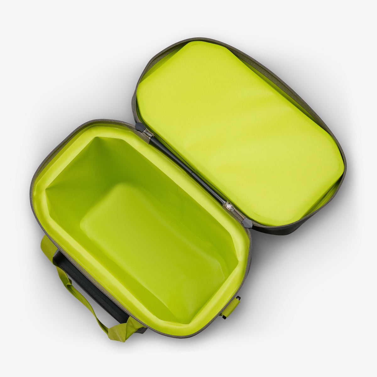 trailmate-36-can-cooler-bag-g3 00066773-O3.jpg