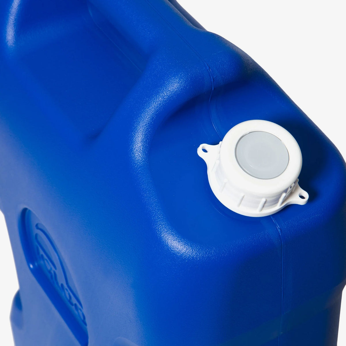 6-gallon-water-container-l2 42154-6-gallon-water-container-ii-majestic-blue-top.jpg